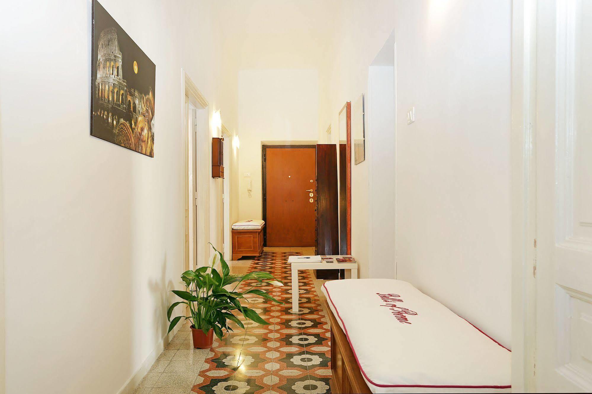Bells Of Rome Hotel Exterior photo